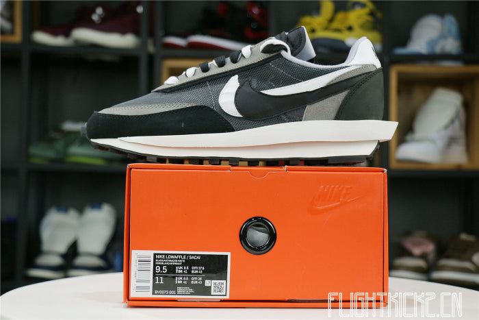 Nike LD Waffle sacai Black