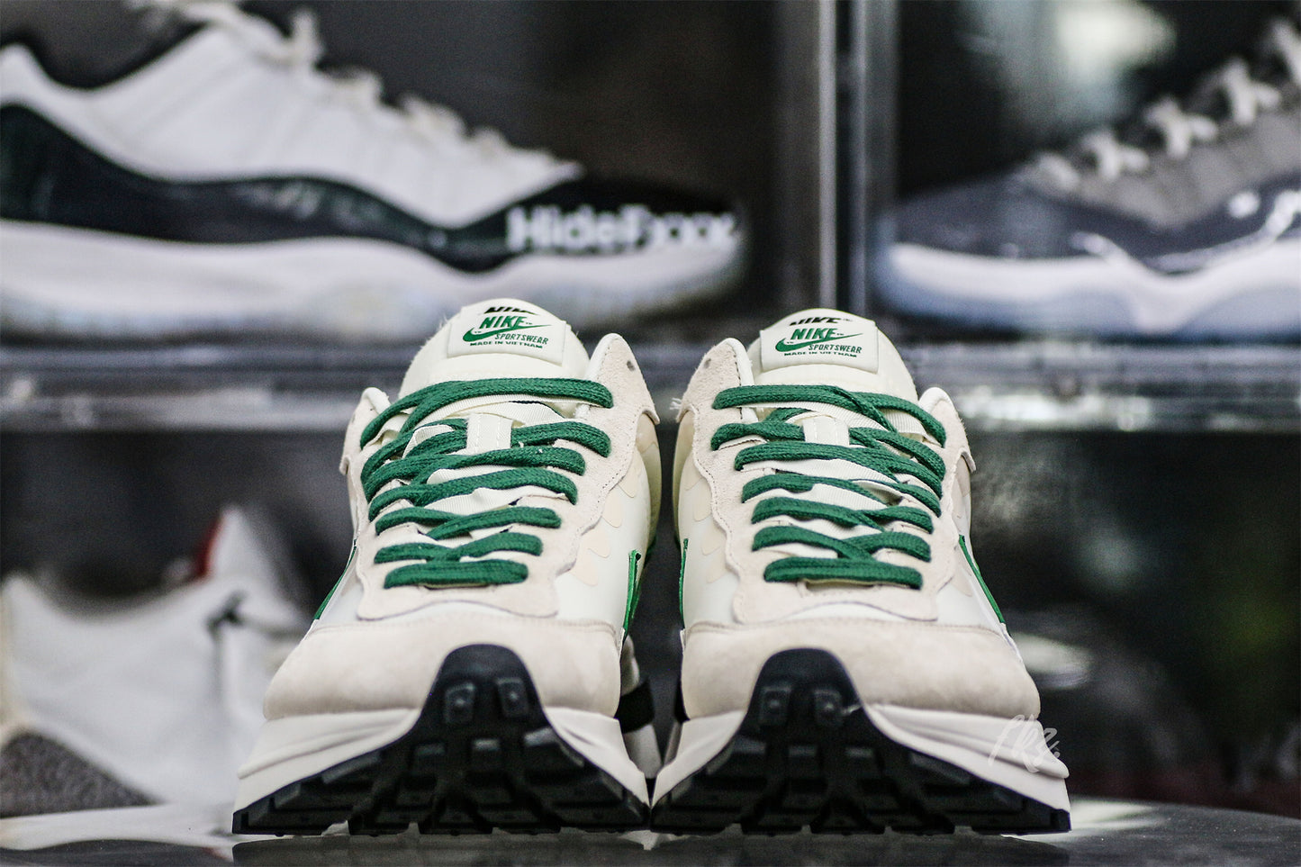 Sacai x colegio Nike VaporWaffle 3.0 White Grey Green