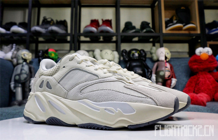 Yeezy Boost 700 Analog 2019