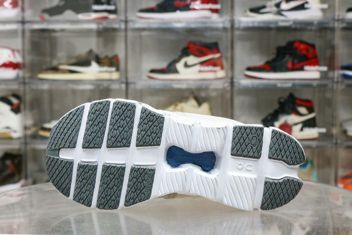 On Running Cloud X 4 Silver Chambray