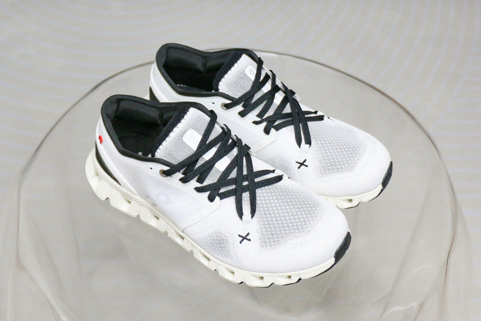 On Cloud X 3 Ivory Black