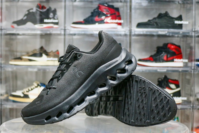 On Cloudtilt Black Eclipse