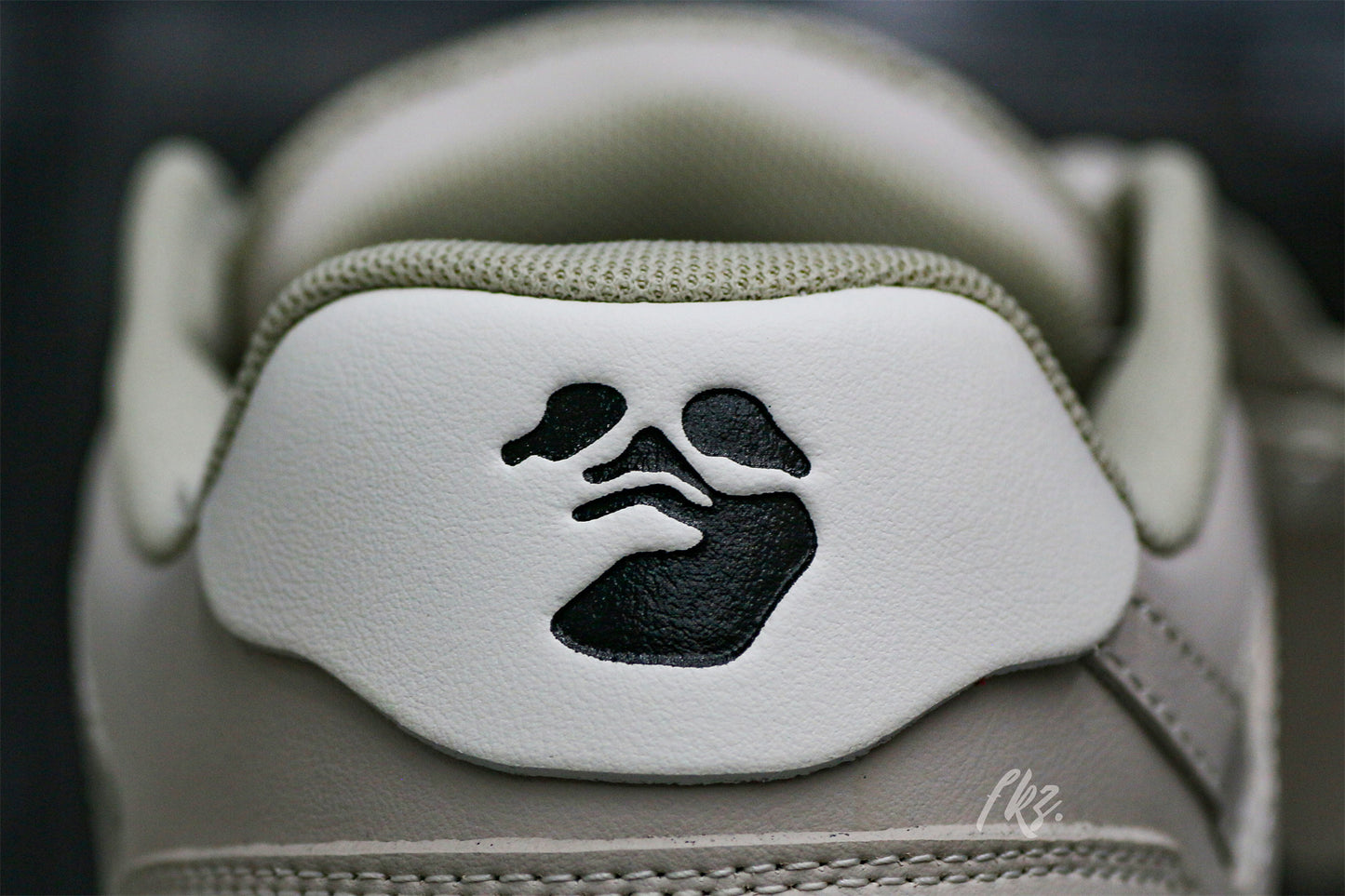 Off-White White & Beige 'Out Of Office' Sneakers