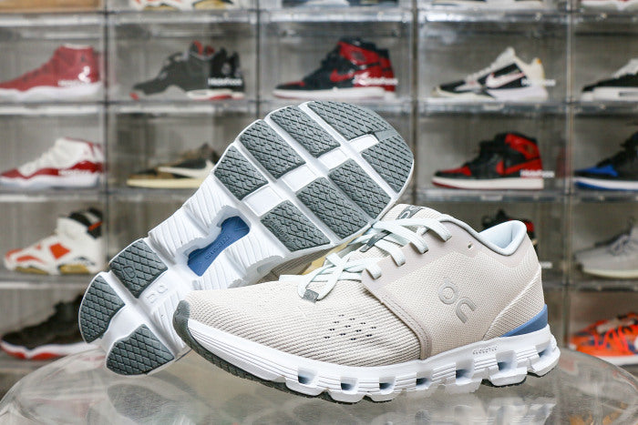 On Running Cloud X 4 Silver Chambray