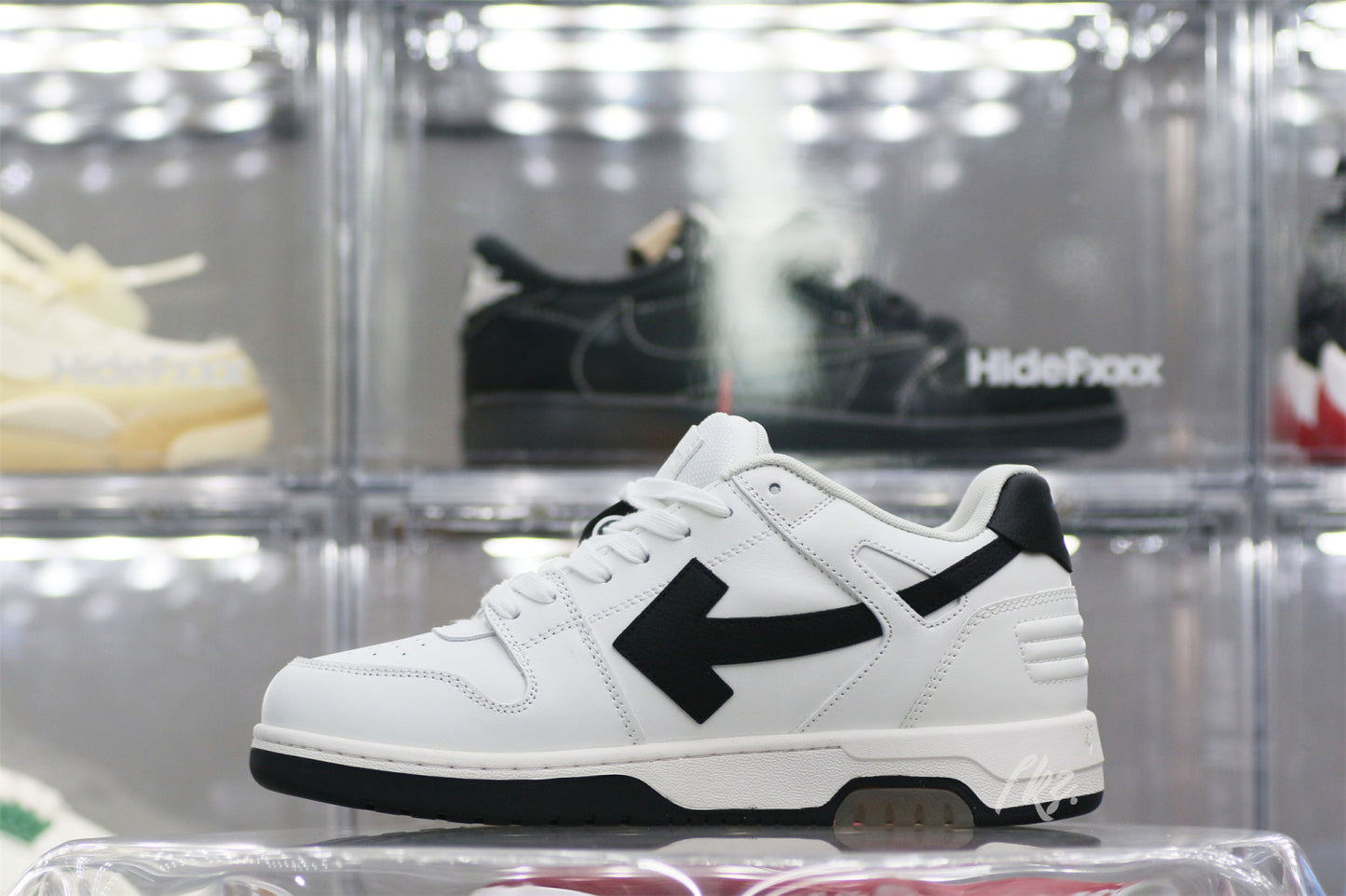 OFF-WHITE White & Black 'Out Of Office' Sneakers