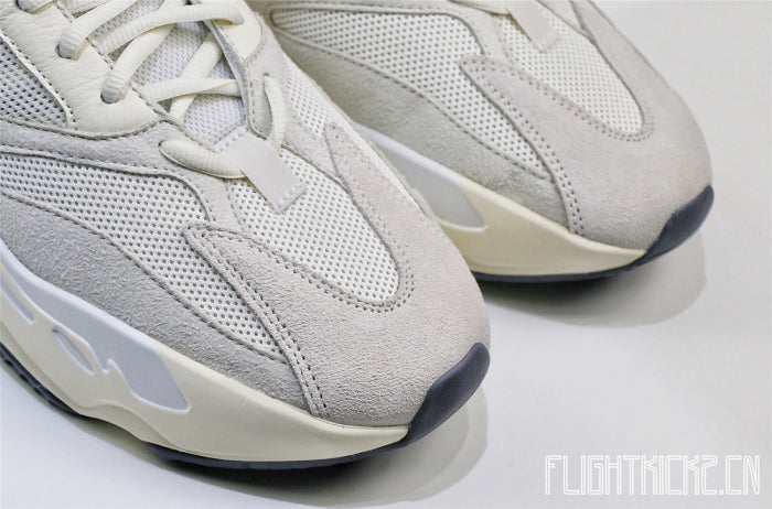 Yeezy Boost 700 Analog 2019