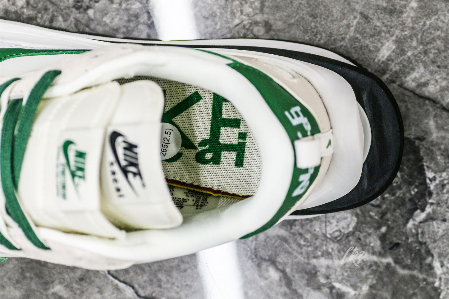 Sacai x colegio Nike VaporWaffle 3.0 White Grey Green