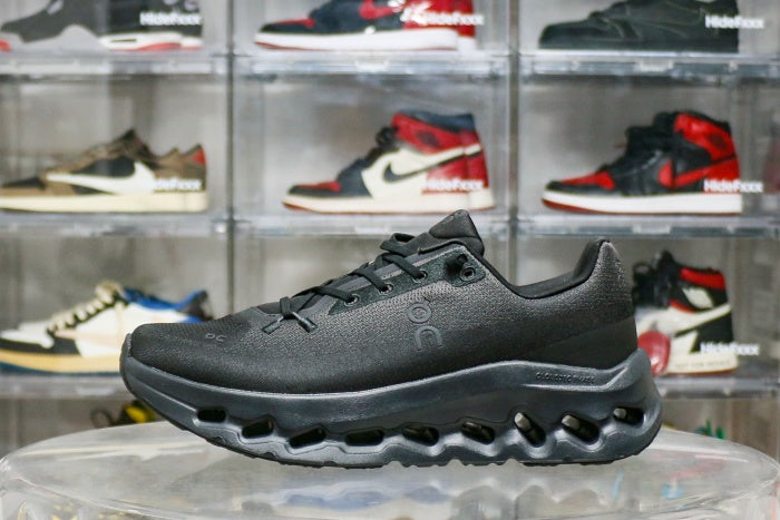 On Cloudtilt Black Eclipse