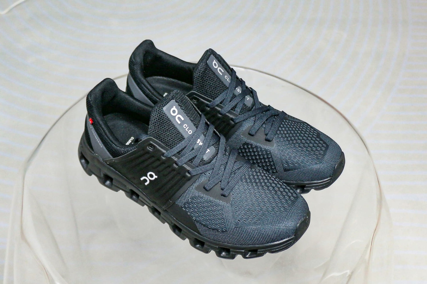 On Cloudswift All Black