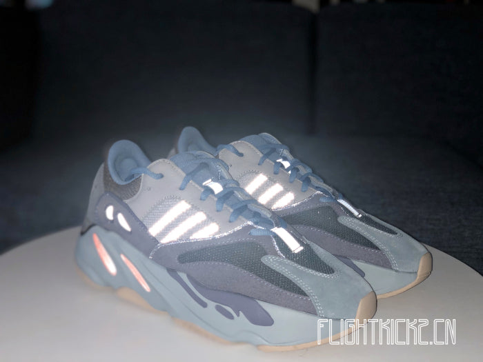 Yeezy Boost 700 Carbon Blue 2020
