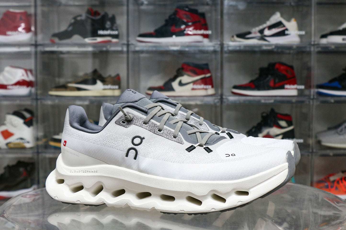 On Running Cloudtilt Rock Ivory