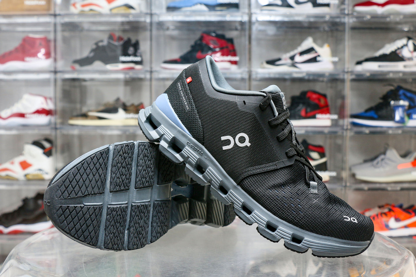 On Running Cloud X 4 Black Chambray