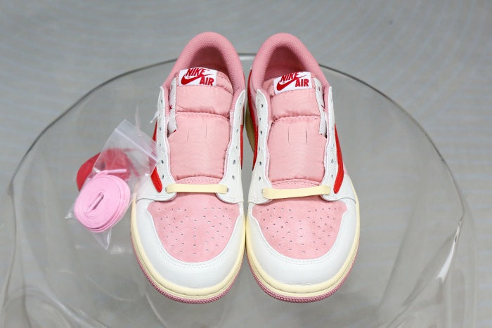 Travis Scott x Air Jordan 1 Low OG Shy Pink Red 2025