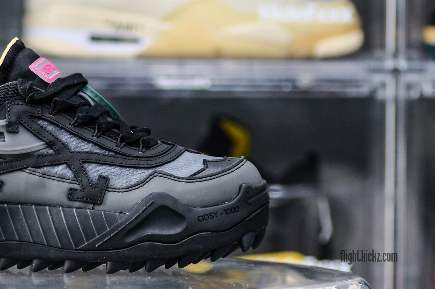 Off-White Odsy-1000 tech low top sneakers