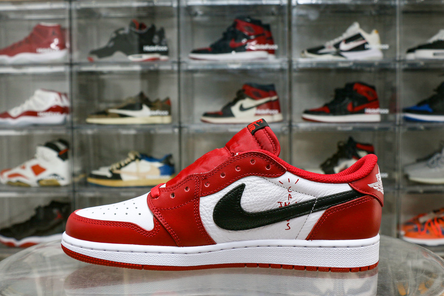 Travis Scott x Air Jordan 1 Retro Low Chicago