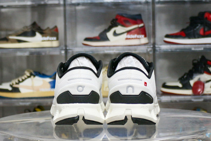 On Cloud X 3 Ivory Black