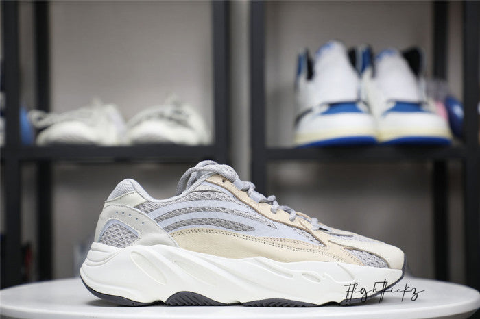 Yeezy Boost 700 V2 Cream 2021