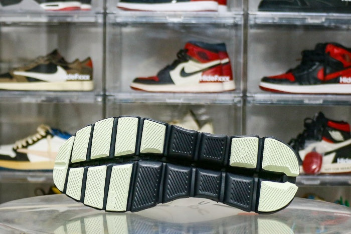 On Cloud X 3 Ivory Flame