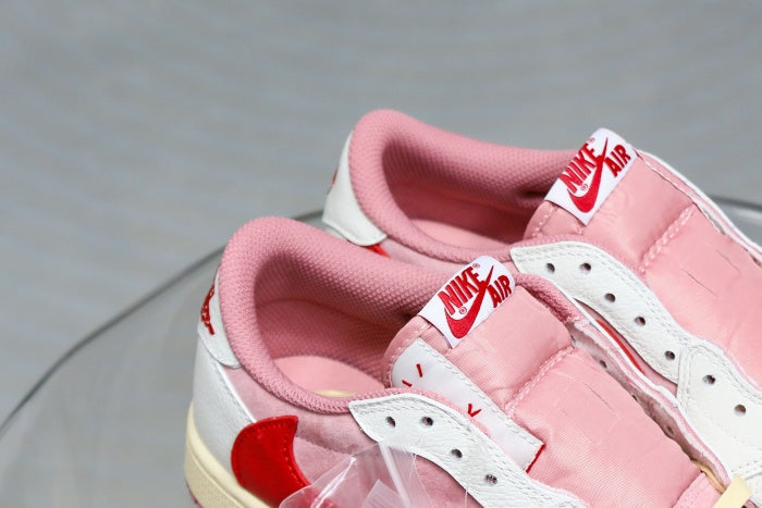 Travis Scott x Air Jordan 1 Low OG Shy Pink Red 2025