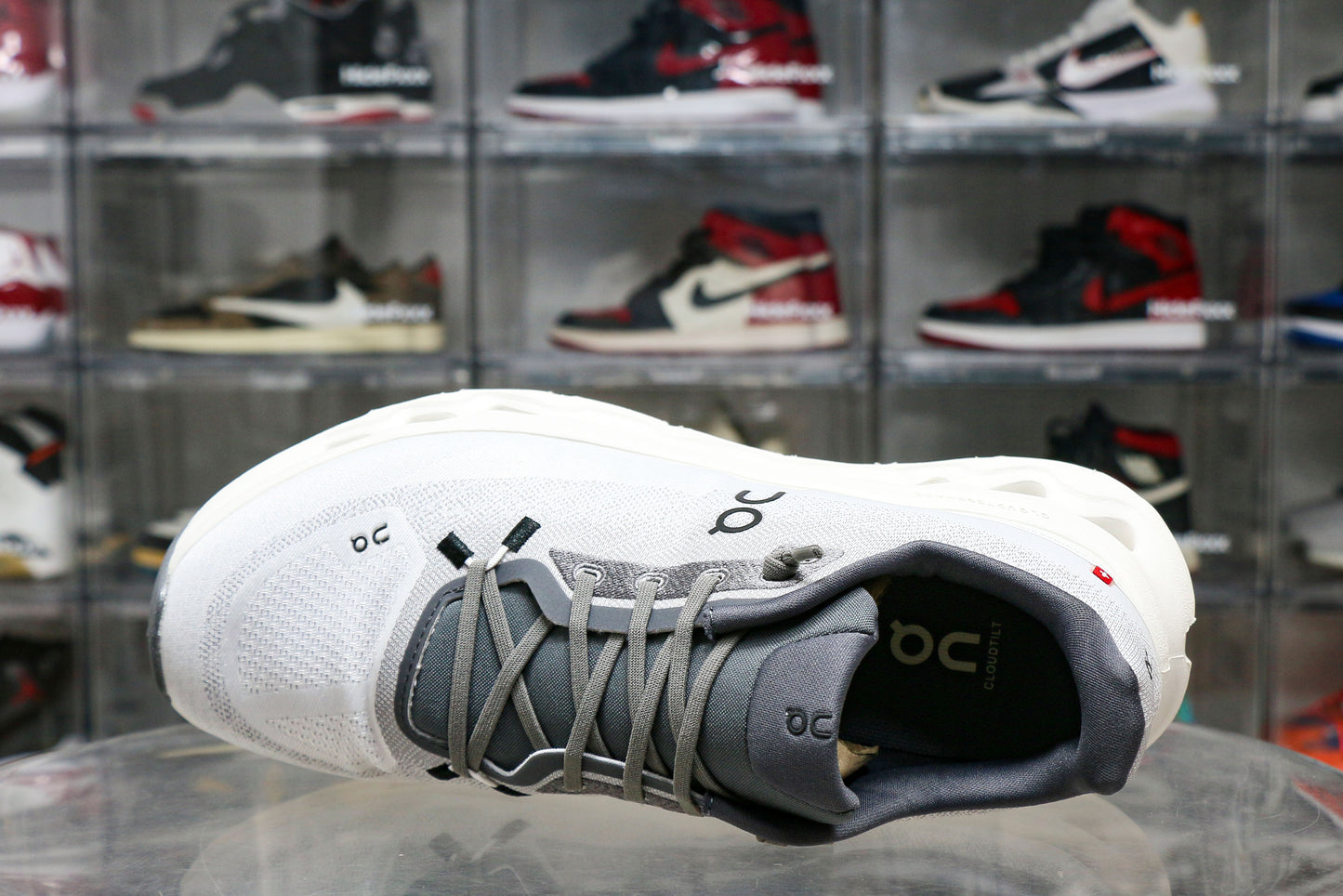 On Running Cloudtilt Rock Ivory