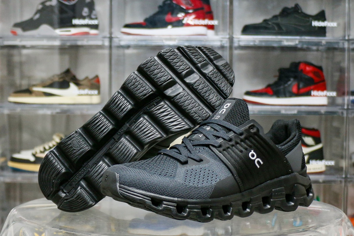 On Cloudswift All Black