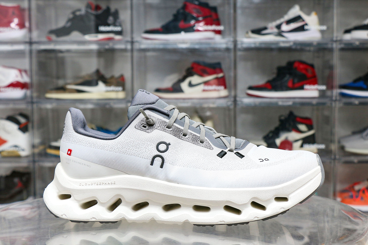 On Running Cloudtilt Rock Ivory