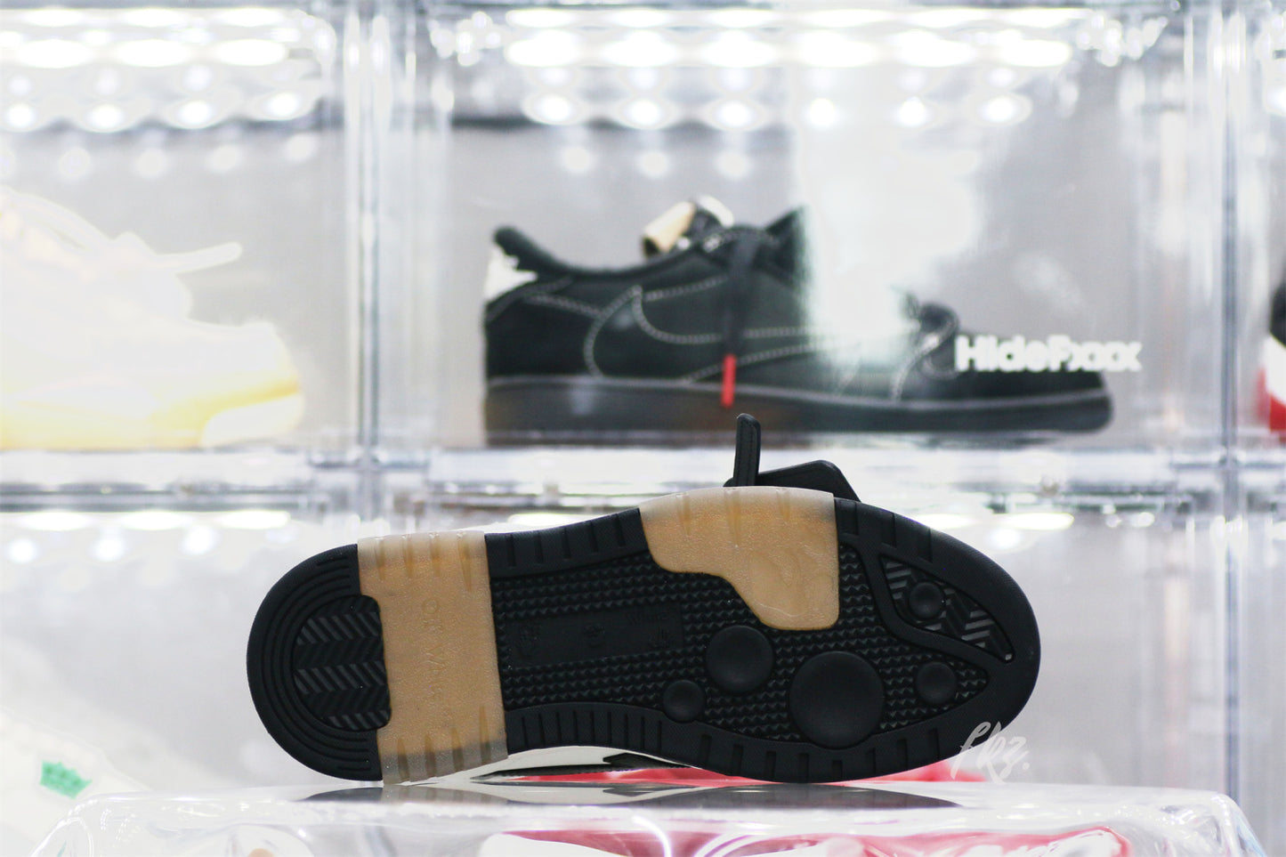 OFF-WHITE White & Black 'Out Of Office' Sneakers