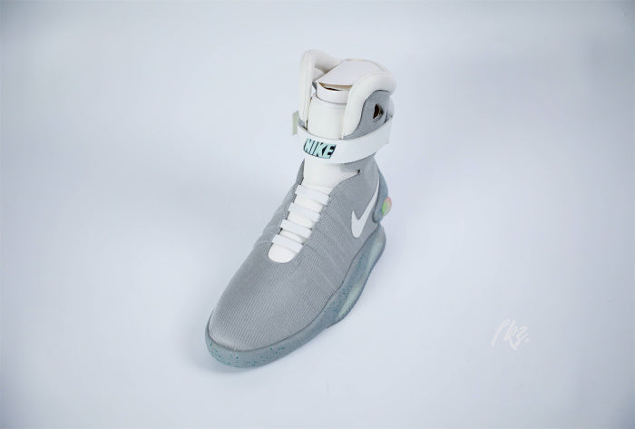 Nike MAG Back To The Future (2016)