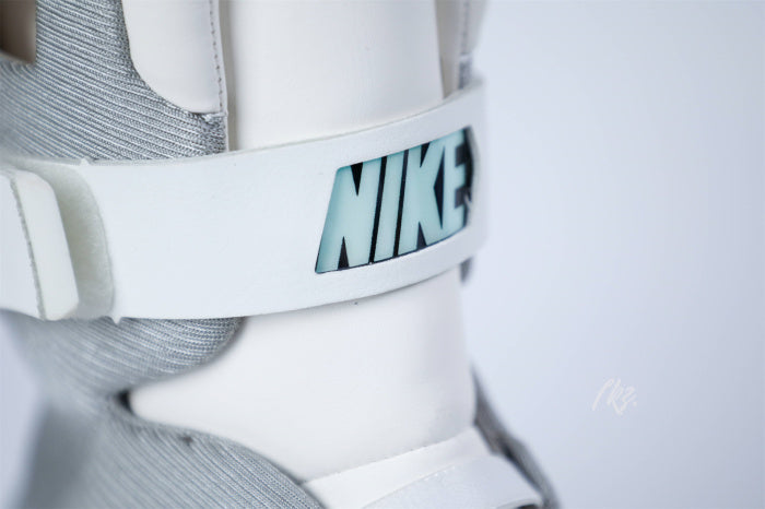 Nike MAG Back To The Future (2016)