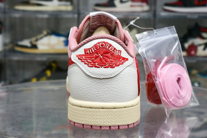 Travis Scott x Air Jordan 1 Low OG Shy Pink Red 2025