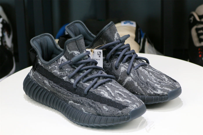 Yeezy Boost 350 V2 “Dark Salt” 2022