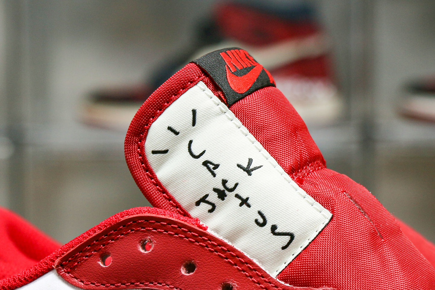 Travis Scott x Air Jordan 1 Retro Low Chicago