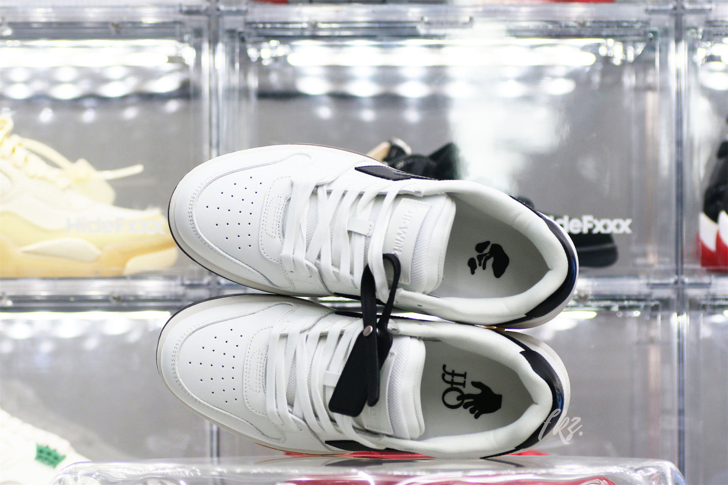 OFF-WHITE White & Black 'Out Of Office' Sneakers