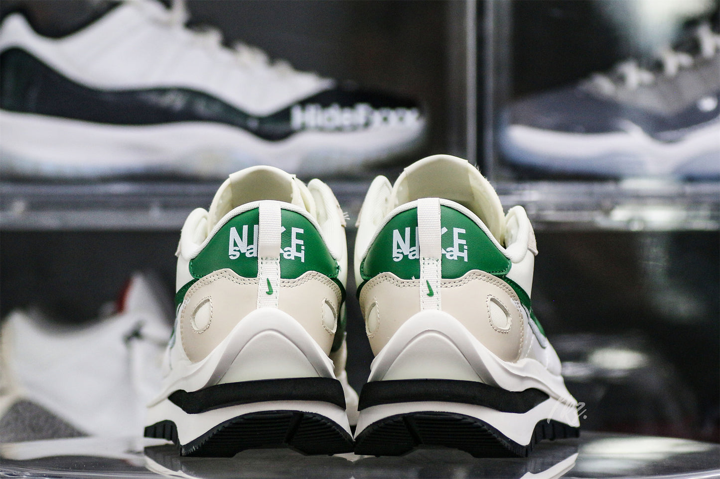 Sacai x colegio Nike VaporWaffle 3.0 White Grey Green