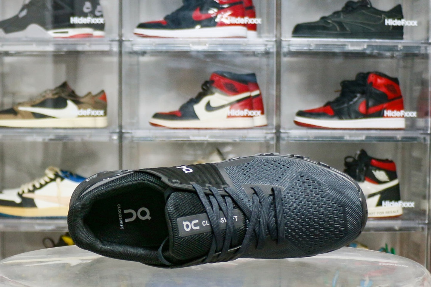 On Cloudswift All Black