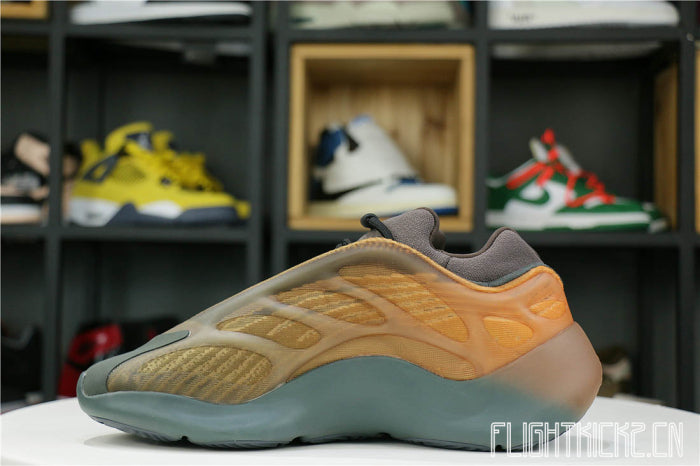 Yeezy 700 V3 Copper Fade