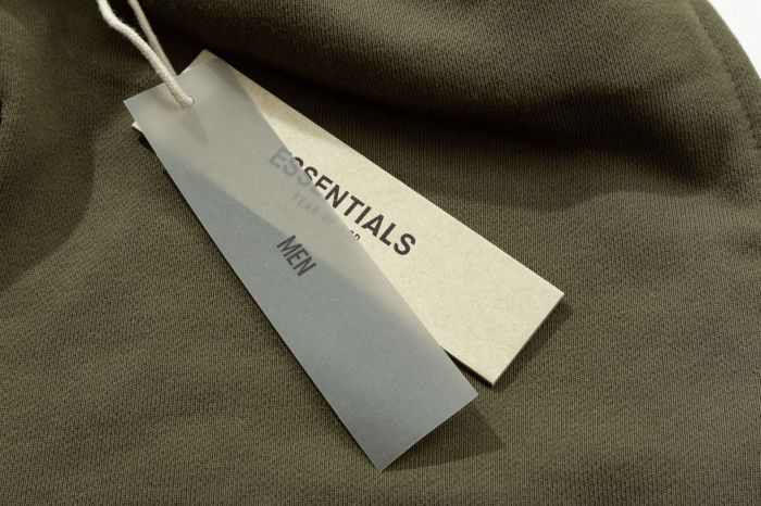 FOG Essentials 2025 Flocked Arch Letter Casual Loose Shorts