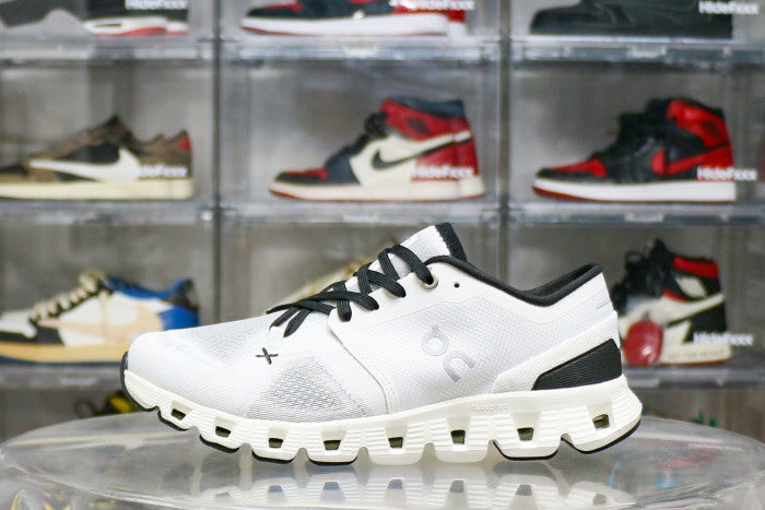 On Cloud X 3 Ivory Black