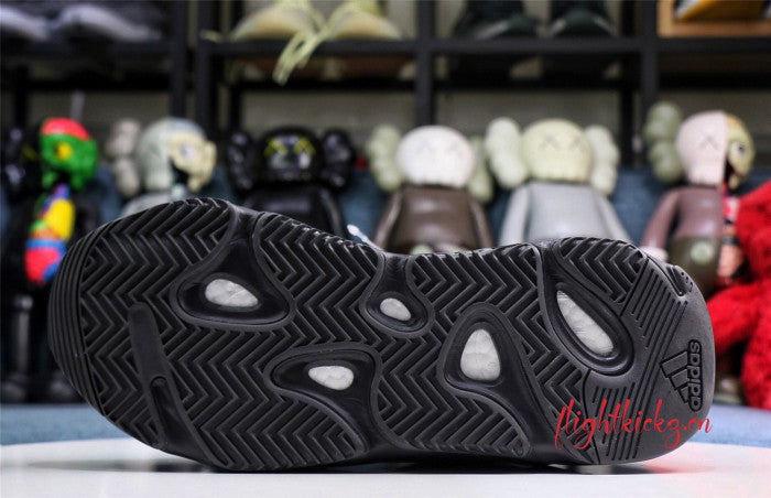 Yeezy Boost 700 V2 Vanta 2019