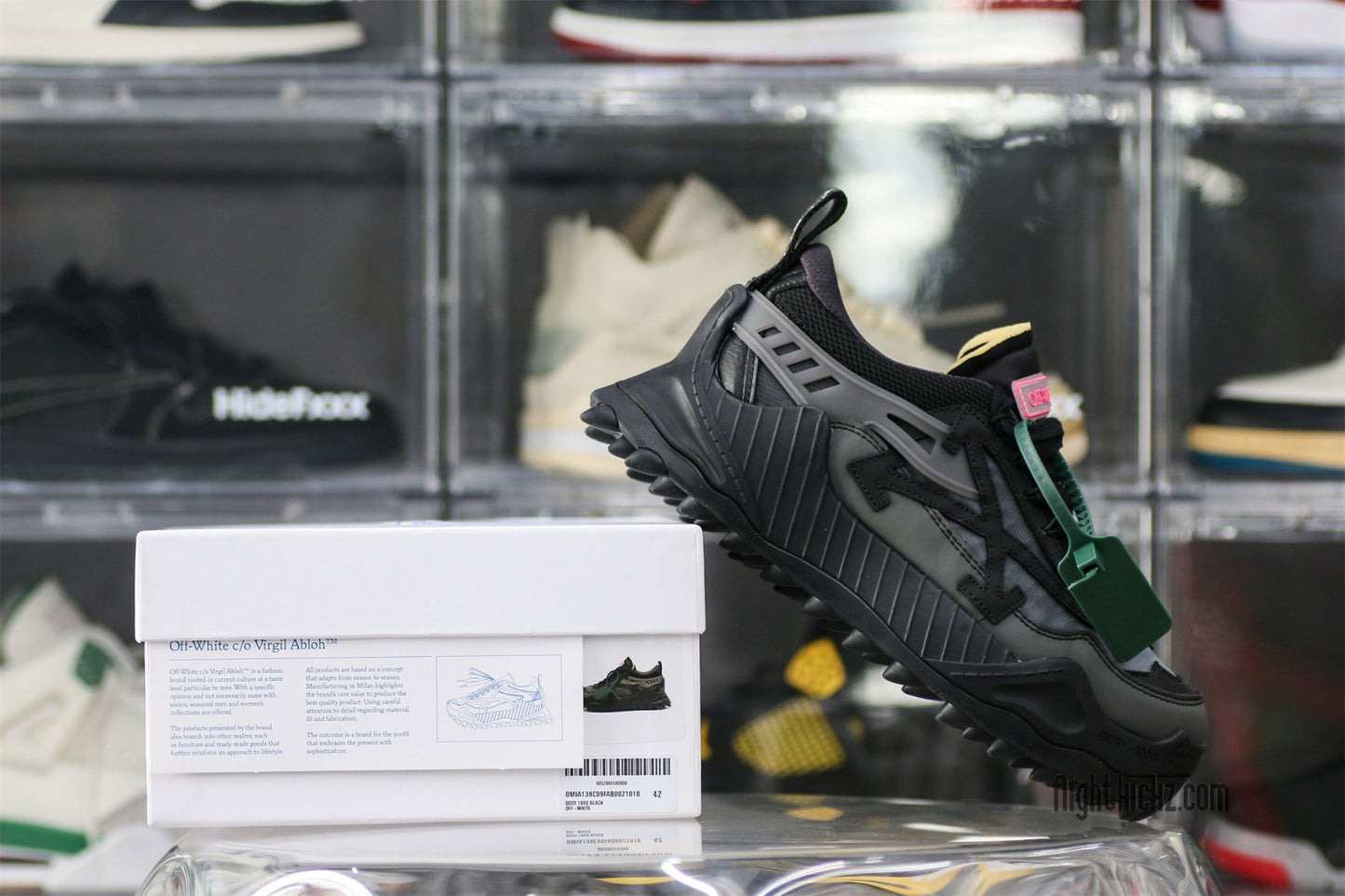 Off-White Odsy-1000 tech low top sneakers