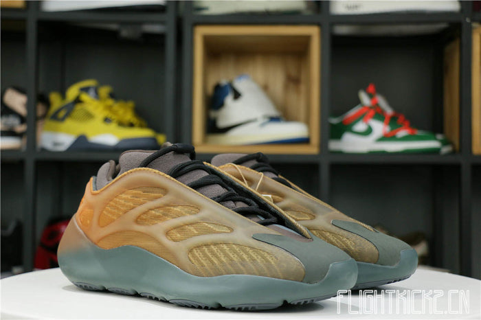 Yeezy 700 V3 Copper Fade