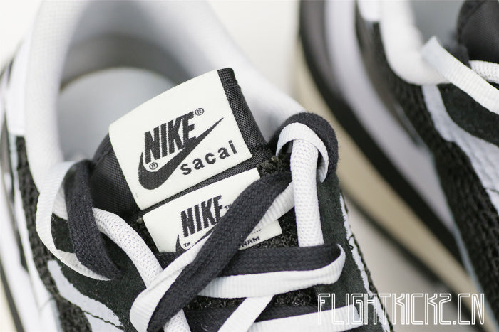 Sacai x Nike Vaporwaffle Black White (LN5 A1)