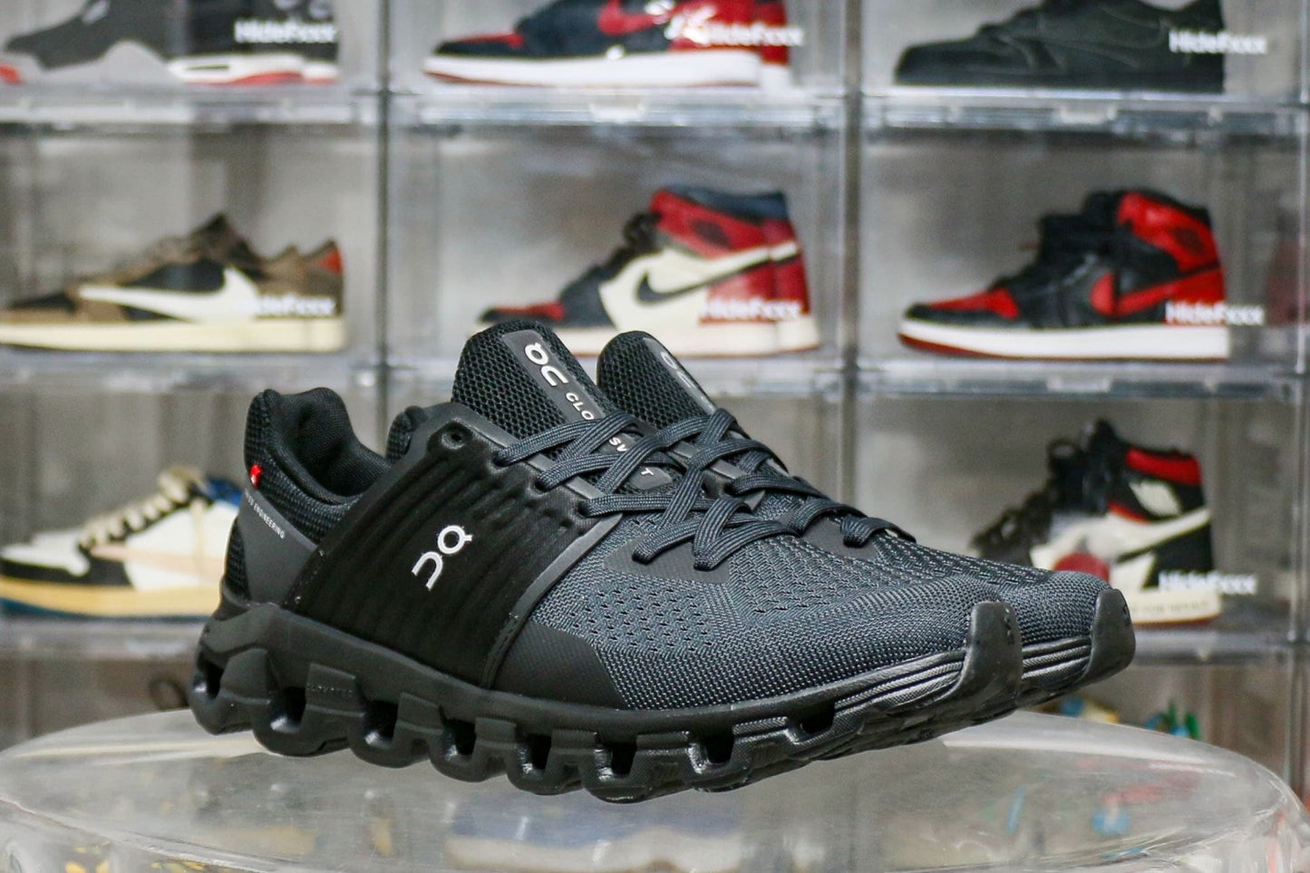 On Cloudswift All Black