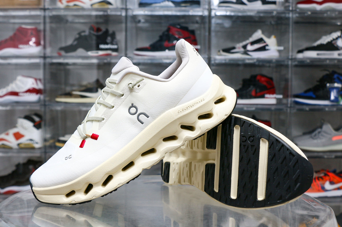 On Running Cloudtilt Sand Cream