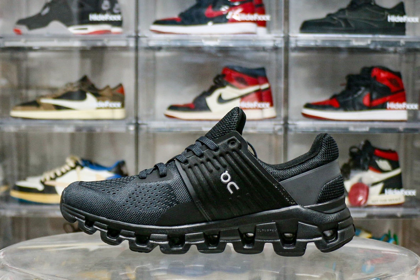 On Cloudswift All Black