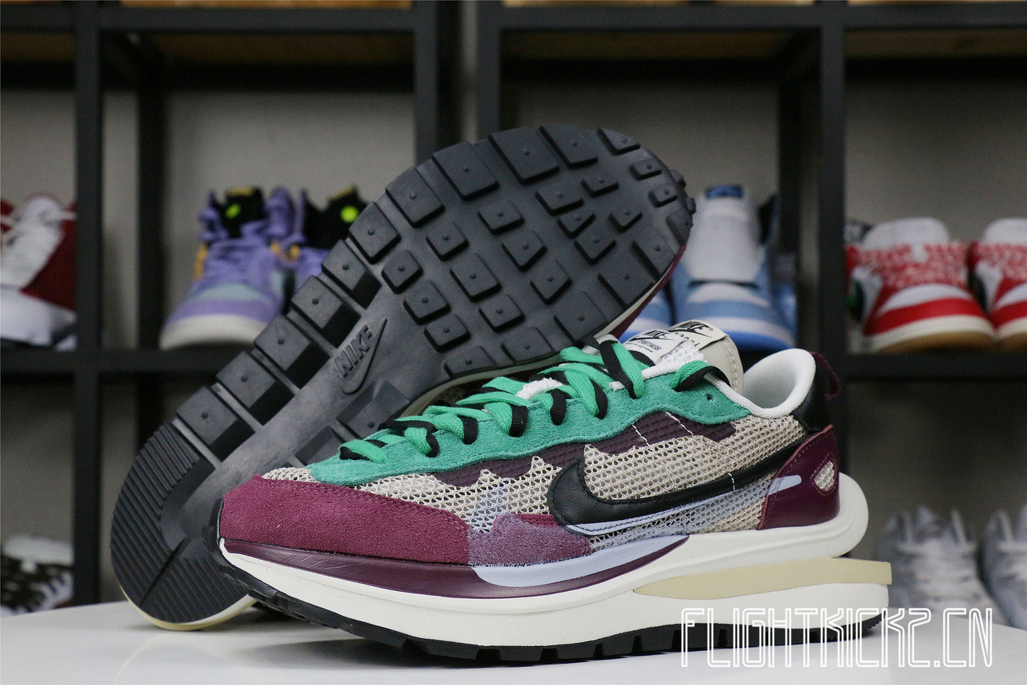 Nike Vaporwaffle sacai Villain Red Neptune Green (LN5 A1)