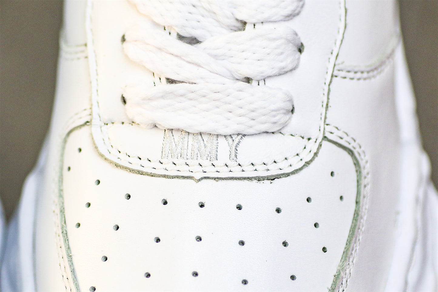 MaisOn Margiel@ Yasuhir0 perforated-detail low-top sneakers