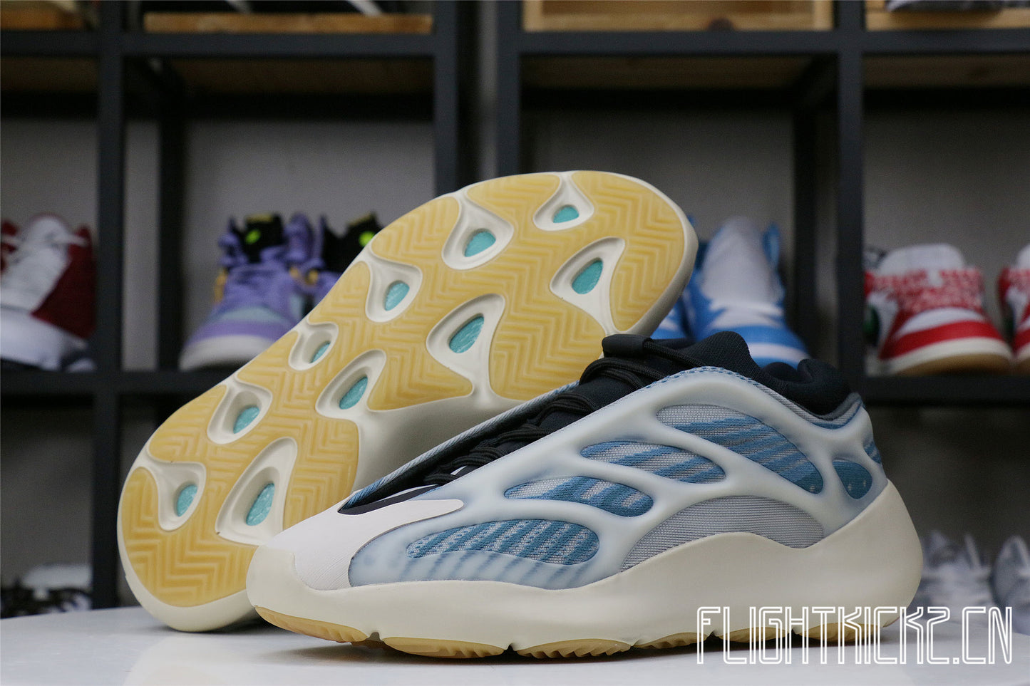 Yeezy 700 v3 “Kyanite” 2021