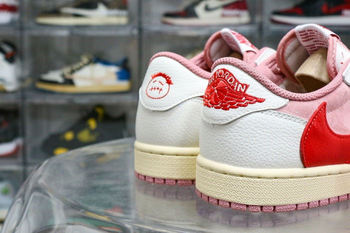 Travis Scott x Air Jordan 1 Low OG Shy Pink Red 2025