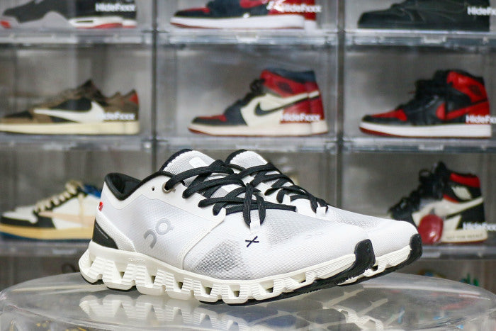 On Cloud X 3 Ivory Black